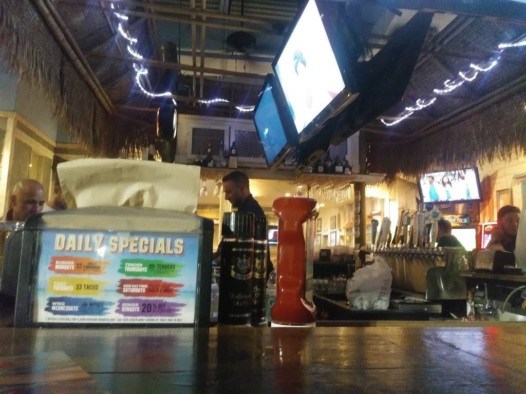 Hurricane Grill & Wings | meal takeaway | 4075 FL-7 #A1, Lake Worth, FL 33449, USA | 5613186107 OR +1 561-318-6107