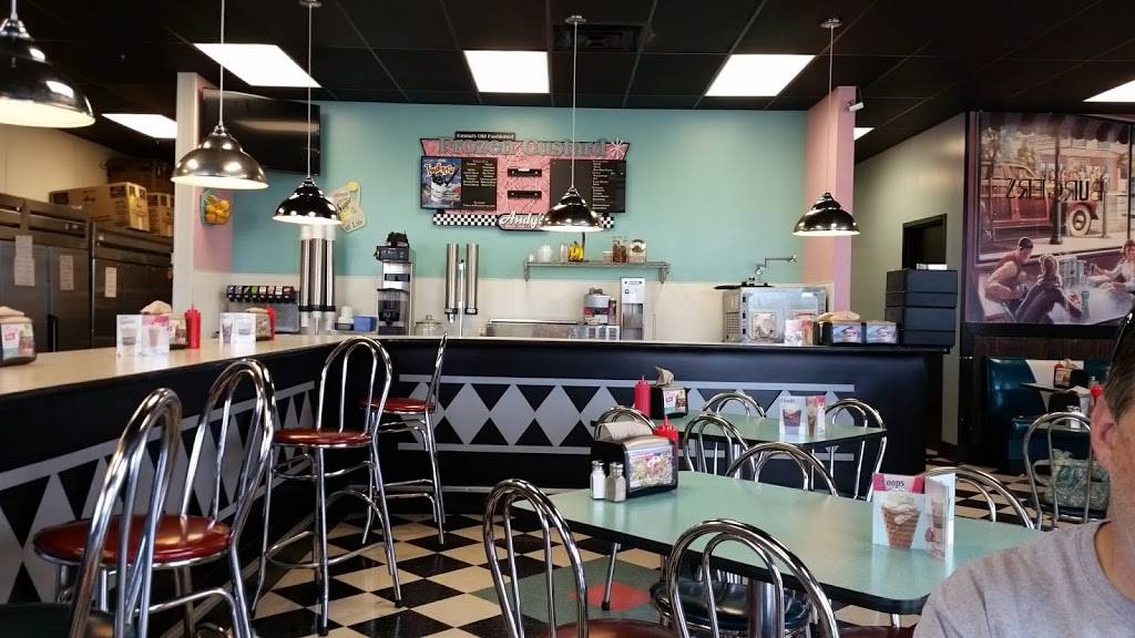 Hwy 55 Burgers Shakes & Fries | restaurant | 3706 Elmsley Ct #105, Greensboro, NC 27406, USA | 3362725390 OR +1 336-272-5390