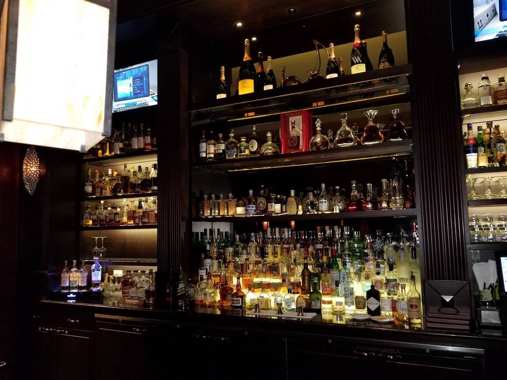 Bull and Bear | night club | 14200 Bonnet Creek Resort Ln a, Orlando, FL 32821, USA | 4075975500 OR +1 407-597-5500