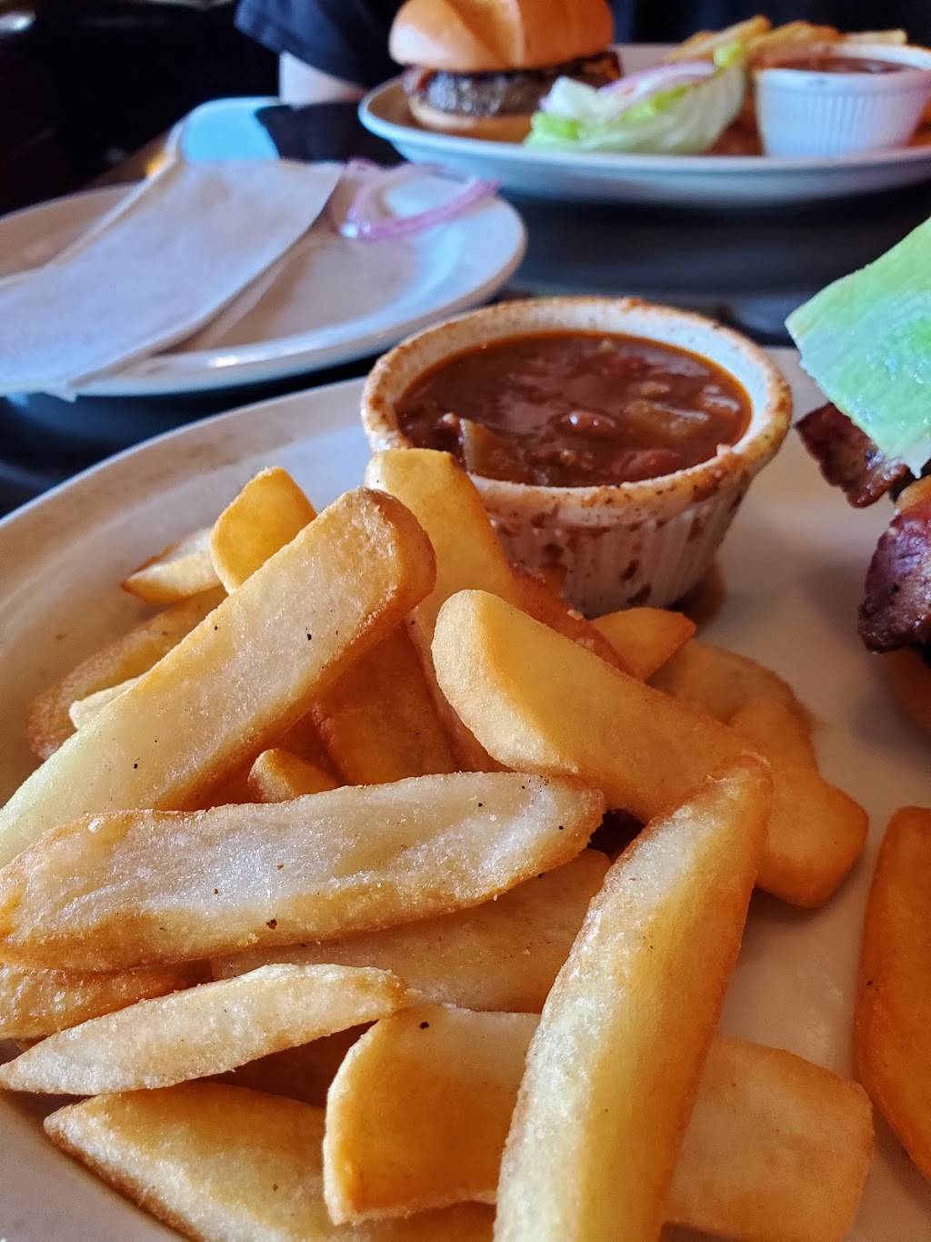 Smalleys Roundup Restaurant | restaurant | 1190 S Main St, Salinas, CA 93901, USA | 8317580511 OR +1 831-758-0511