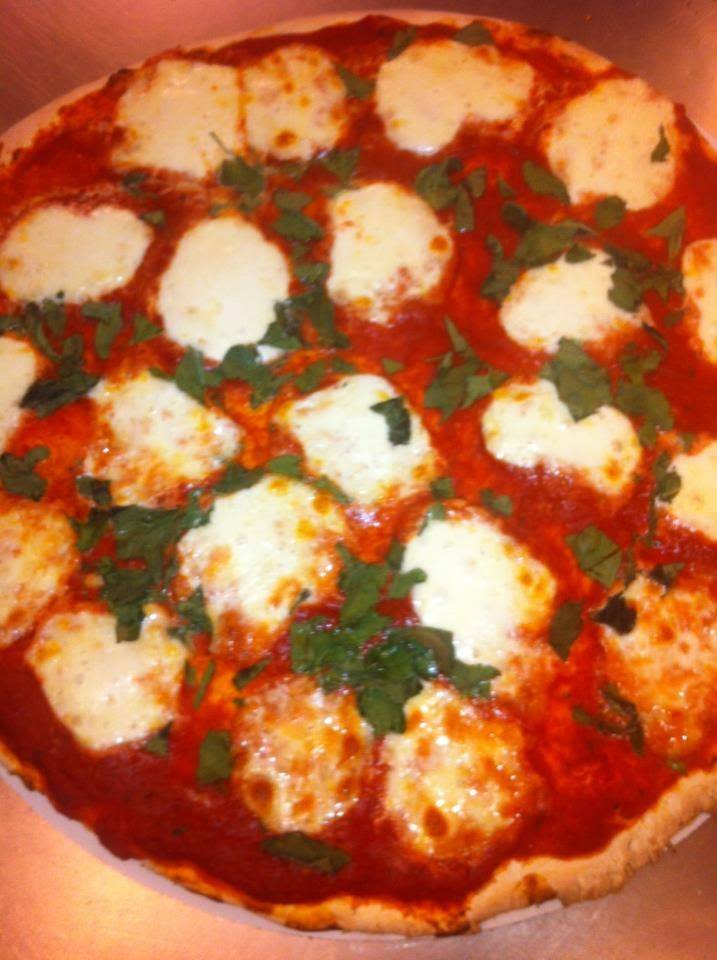 Buddyz Pizza | restaurant | 1138 N Green St, McHenry, IL 60050, USA | 8153631010 OR +1 815-363-1010