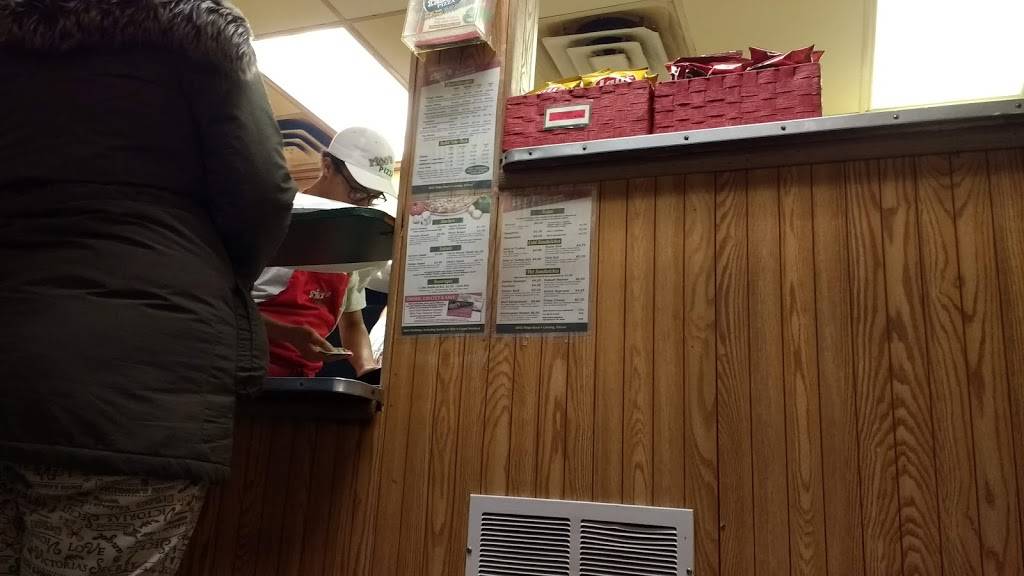 ricos Pizza | restaurant | 3651 Ridge Rd, Lansing, IL 60438, USA | 2199722630 OR +1 219-972-2630