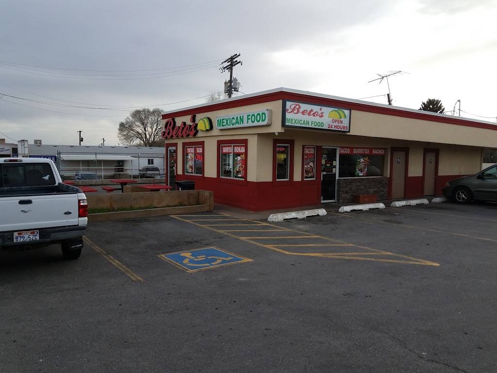 Betos Mexican Food | restaurant | 293 Main St, Clearfield, UT 84015, USA | 8018255084 OR +1 801-825-5084