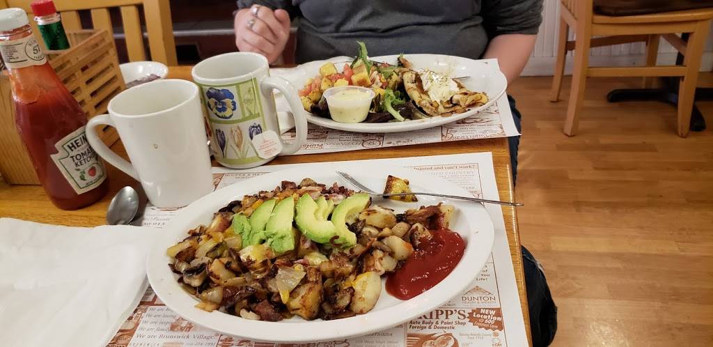 Classic Cafe | restaurant | 216 W Broad St, Nevada City, CA 95959, USA | 5302659440 OR +1 530-265-9440