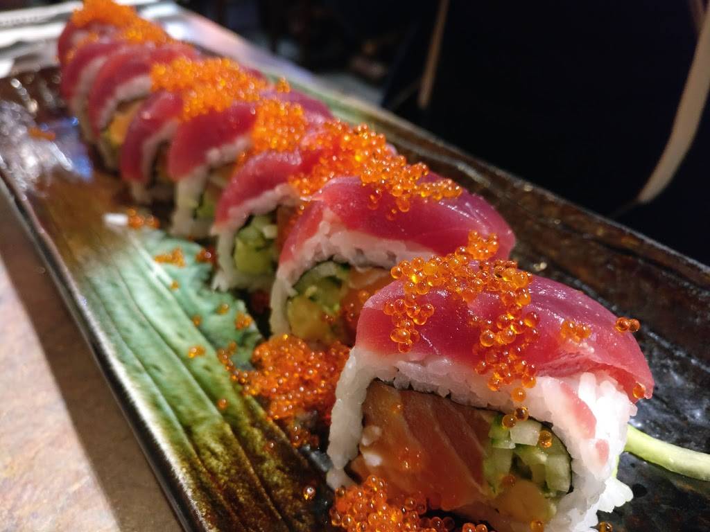 Sushi Plus Japanese Restaurant | restaurant | 30 Woodside Rd, Redwood City, CA 94061, USA | 6502610799 OR +1 650-261-0799