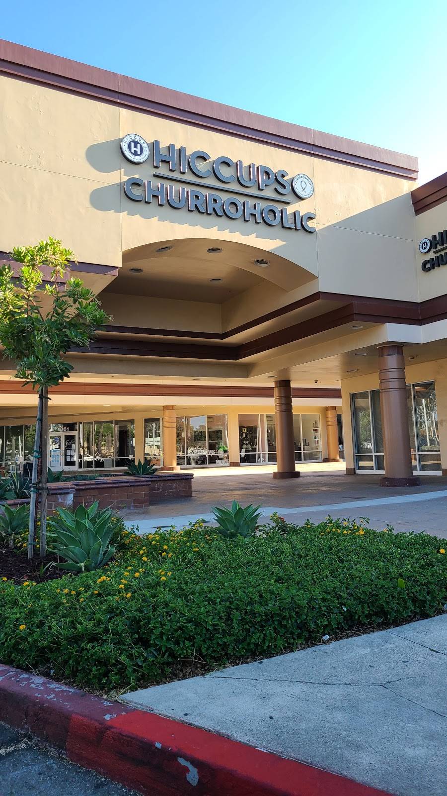 Hiccups & Churroholic Fullerton | restaurant | 1349 S Harbor Blvd, Fullerton, CA 92832, USA | 7147700148 OR +1 714-770-0148