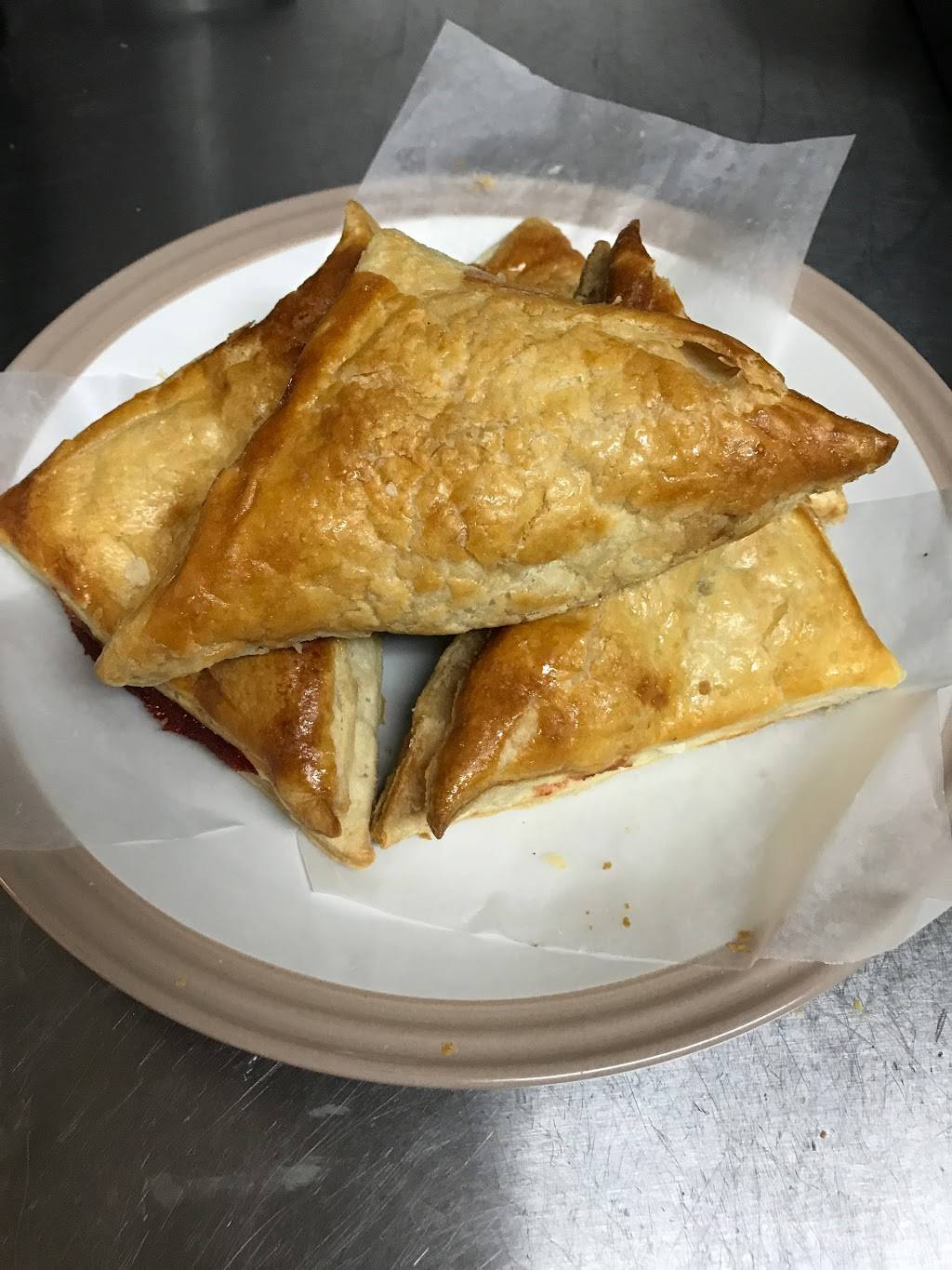 Pampys Latin Food | restaurant | 4475 FL-47, Lake City, FL 32024, USA | 3864875537 OR +1 386-487-5537