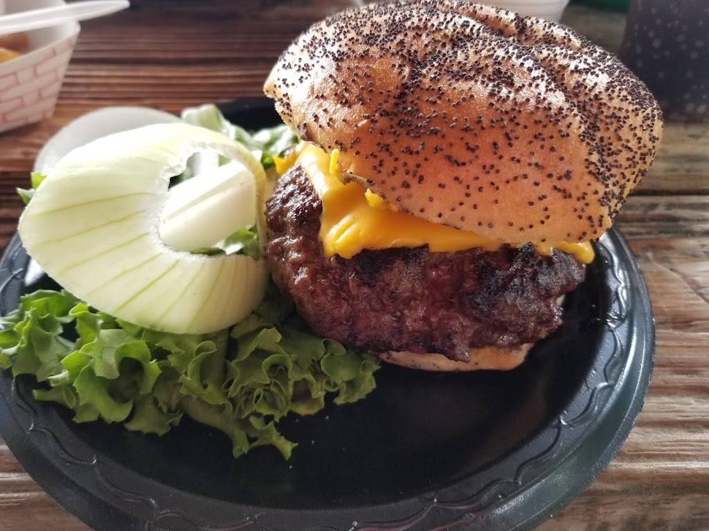 The Le Tub Saloon | restaurant | 1100 N Ocean Dr, Hollywood, FL 33019, USA | 9549219425 OR +1 954-921-9425