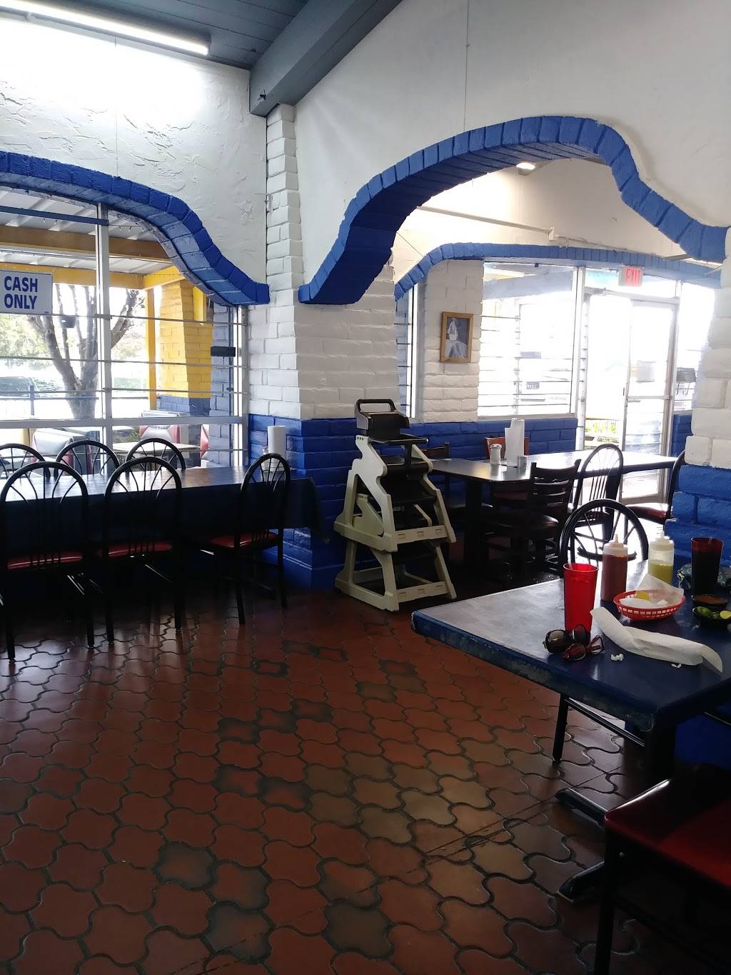 Taqueria La Victoria | restaurant | 2851 S Westmoreland Rd, Dallas, TX 75233, USA | 2143316320 OR +1 214-331-6320