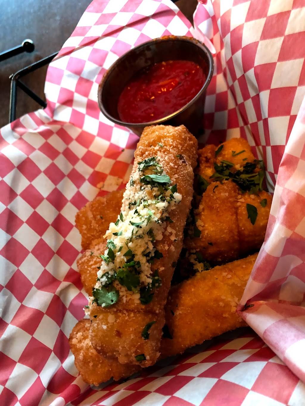 Pizza Man Oak Creek | restaurant | 7974 South Main Street, Oak Creek, WI 53154, USA | 4148561000 OR +1 414-856-1000