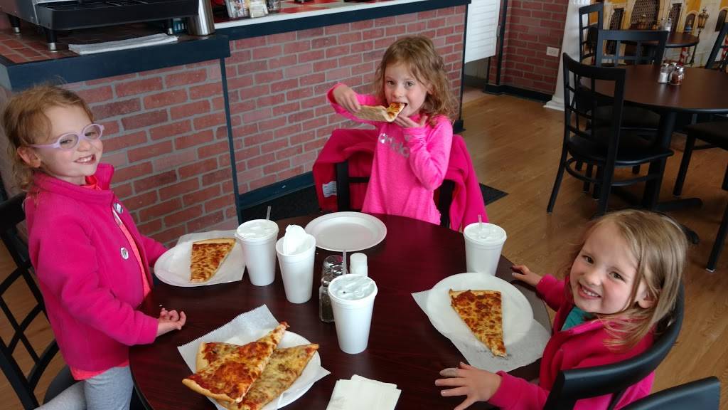 Luigis | meal delivery | 1130 W Maple Ave, Mundelein, IL 60060, USA | 8478371200 OR +1 847-837-1200