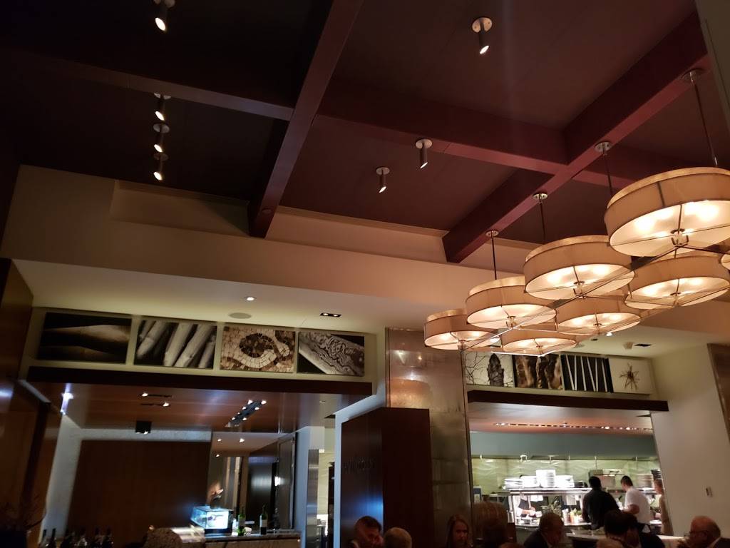 NoMi Kitchen | restaurant | 800 N Michigan Ave, Chicago, IL 60611, USA | 3122394030 OR +1 312-239-4030