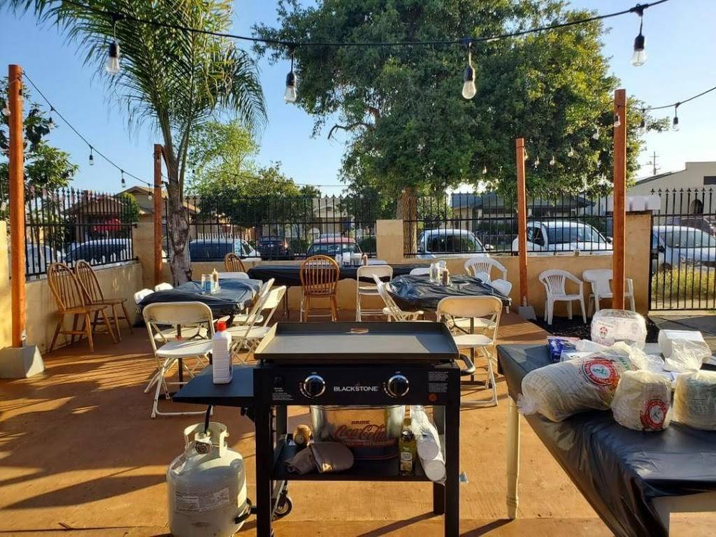 Casa De Chingonas | restaurant | 2228 Harrison Ave, San Diego, CA 92113, USA | 6197939520 OR +1 619-793-9520