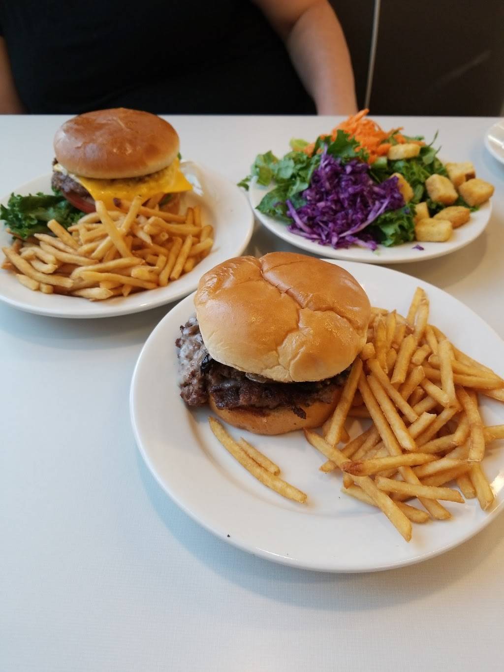 Steak n Shake | restaurant | 7205 S Broadway, Tyler, TX 75703, USA | 9035021019 OR +1 903-502-1019