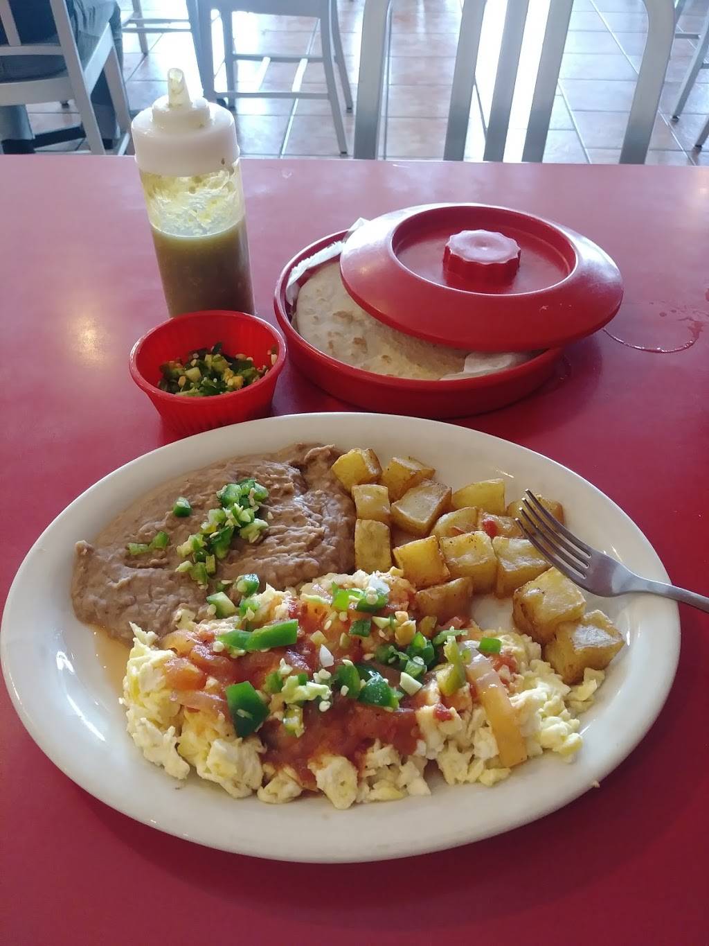 Molino Rojo Cafe | restaurant | 13032 Nacogdoches Rd # 210, San Antonio, TX 78217, USA | 2106503366 OR +1 210-650-3366