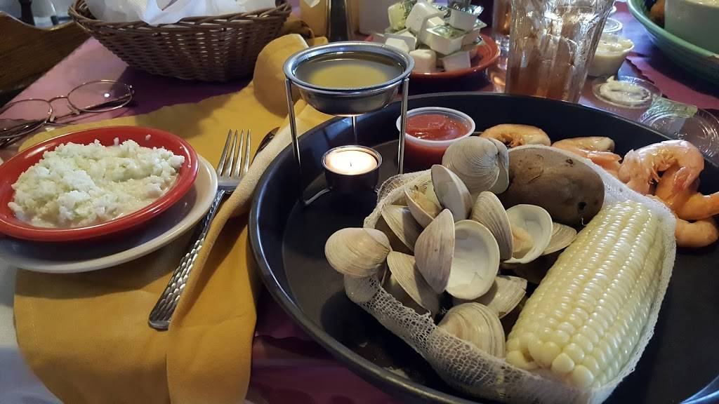 Giannottis Country Manor | restaurant | 3118 Pricetown Rd, Fleetwood, PA 19522, USA | 6109292860 OR +1 610-929-2860