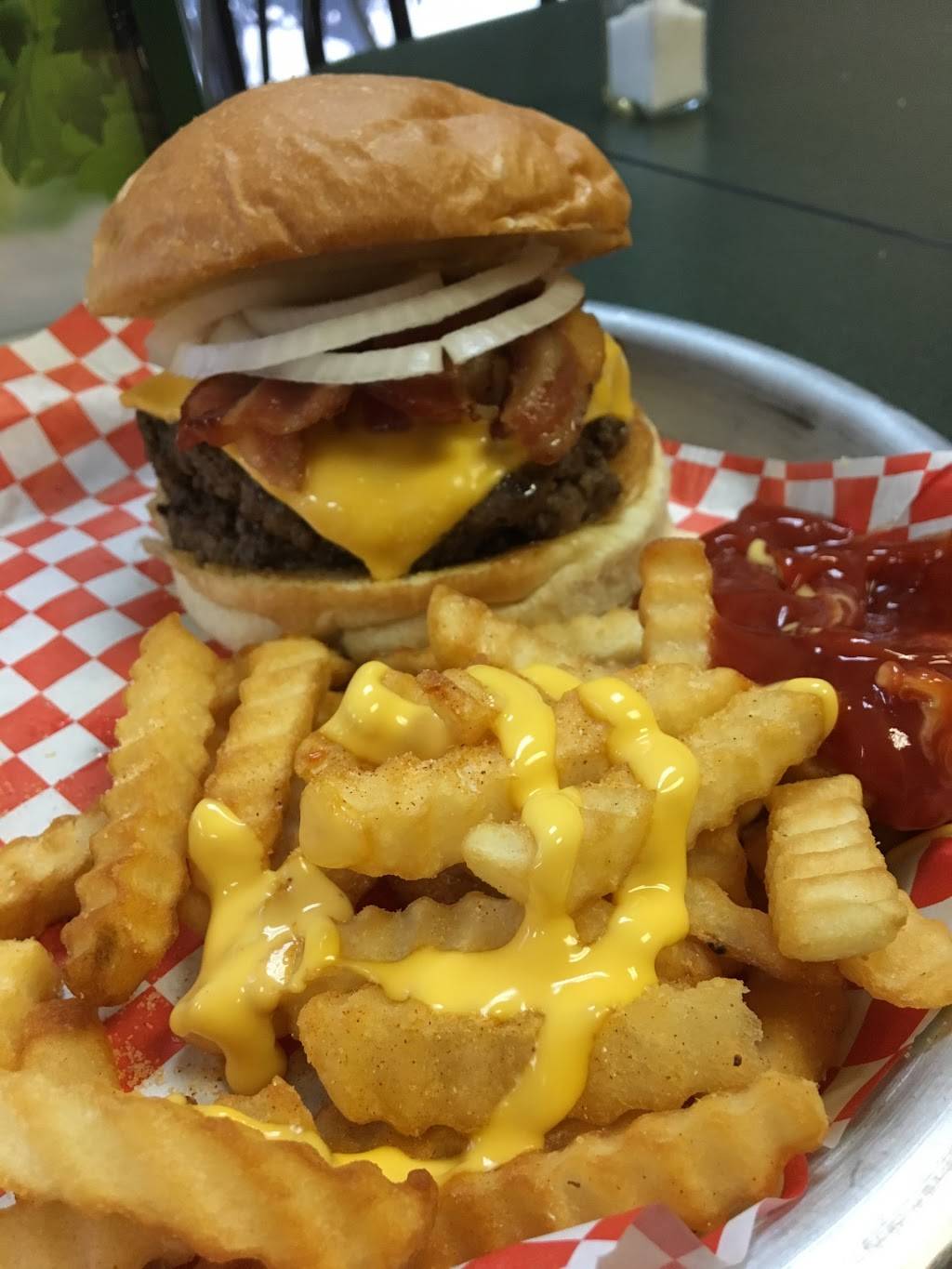 Burger Tex @ Brittmoore | restaurant | 10900 Brittmoore Park Dr M, Houston, TX 77041, USA | 7134660785 OR +1 713-466-0785