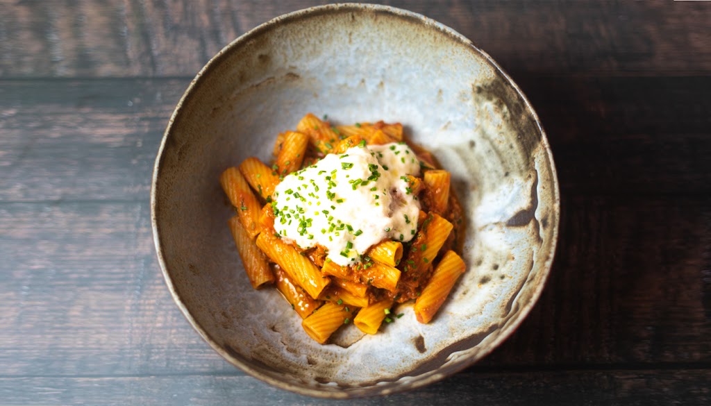 Cheebo Express | restaurant | 271 E Orange Grove Ave, Burbank, CA 91502, USA | 8186583693 OR +1 818-658-3693