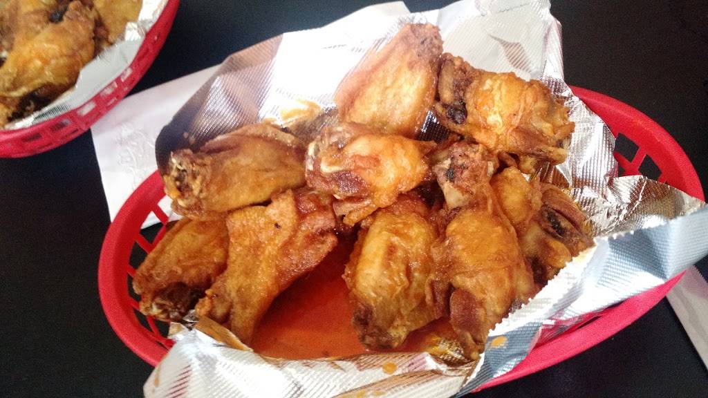 Crossroads Pizza & Subs | restaurant | 21 Route 12 South, Fitzwilliam, NH 03447, USA | 6035857077 OR +1 603-585-7077