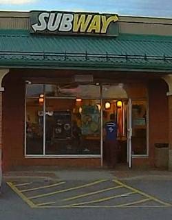 Subway | restaurant | 455 Boulevard Gréber, Gatineau, QC J8T 5T7, Canada | 8195689700 OR +1 819-568-9700