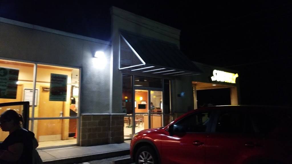 Subway Restaurants | restaurant | 5429 US Hwy 87 E, San Antonio, TX 78222, USA | 2106487040 OR +1 210-648-7040