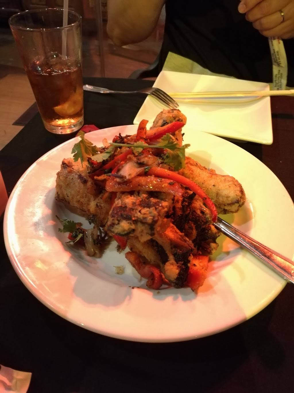 Chin Chin Restaurant | restaurant | 11740 San Vicente Blvd, Los Angeles, CA 90049, USA | 3108262525 OR +1 310-826-2525