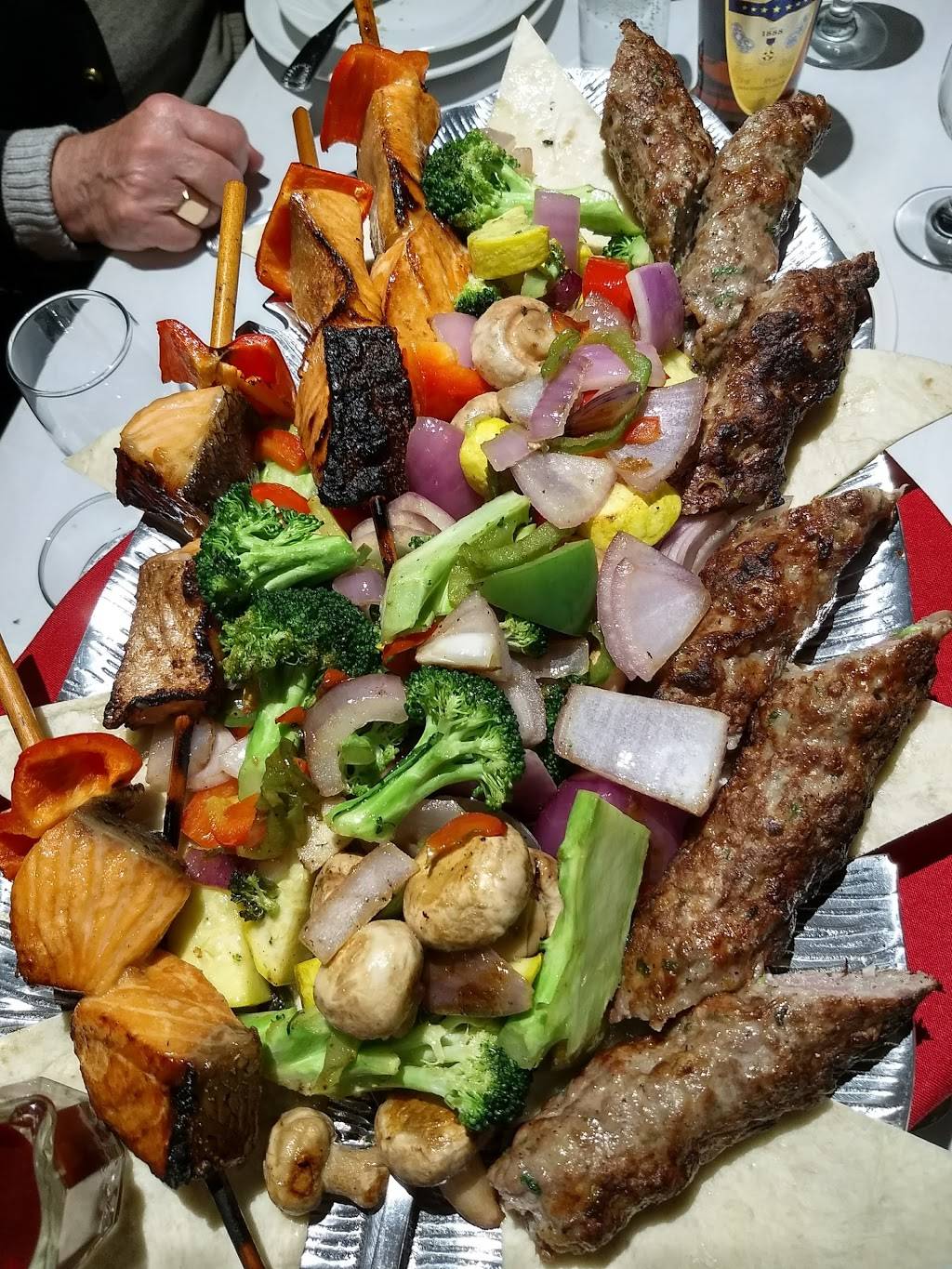 Sams Gyro | restaurant | 7 S Main St, West Hartford, CT 06107, USA | 8602336300 OR +1 860-233-6300