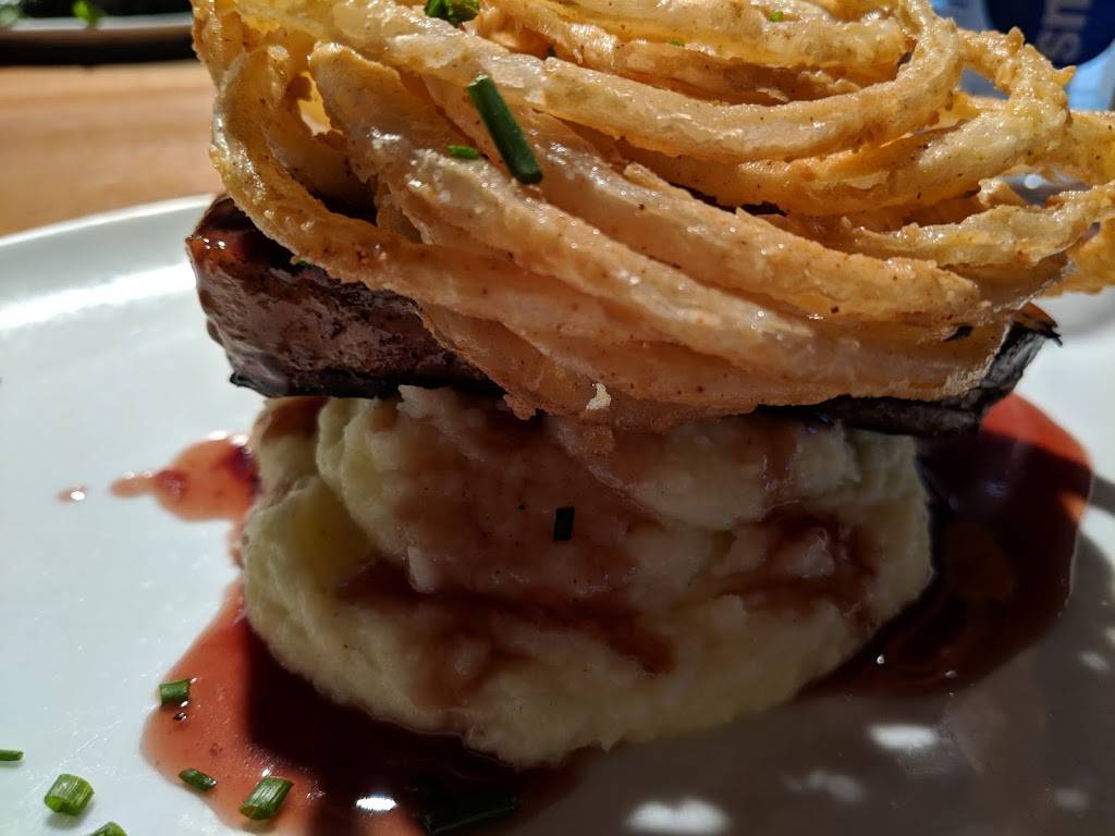 Wolfgang Puck Express | restaurant | Ackerman Union, 308 Westwood Plaza Level 1, Los Angeles, CA 90095, USA | 3108253000 OR +1 310-825-3000