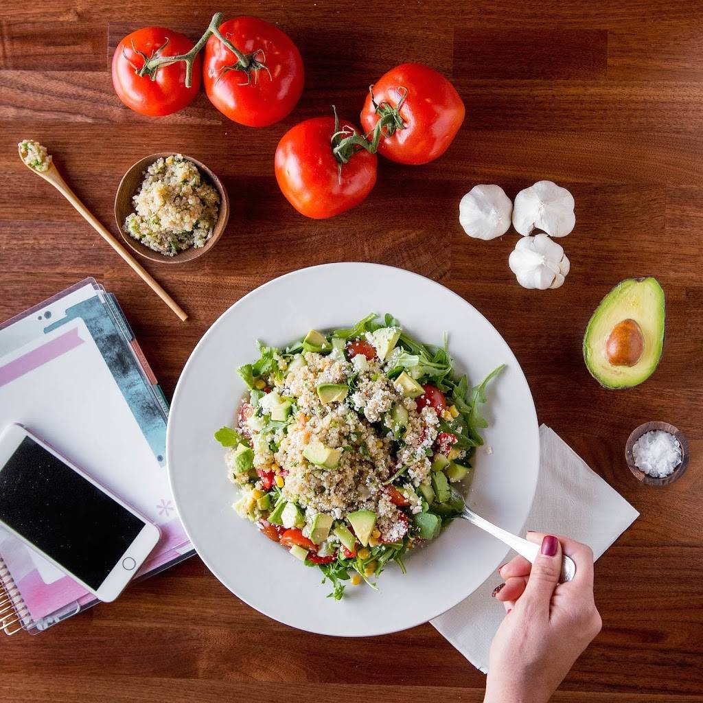 Oggis Sports | Brewhouse | Pizza | restaurant | 6681 W Beardsley Rd, Glendale, AZ 85308, USA | 6235668080 OR +1 623-566-8080