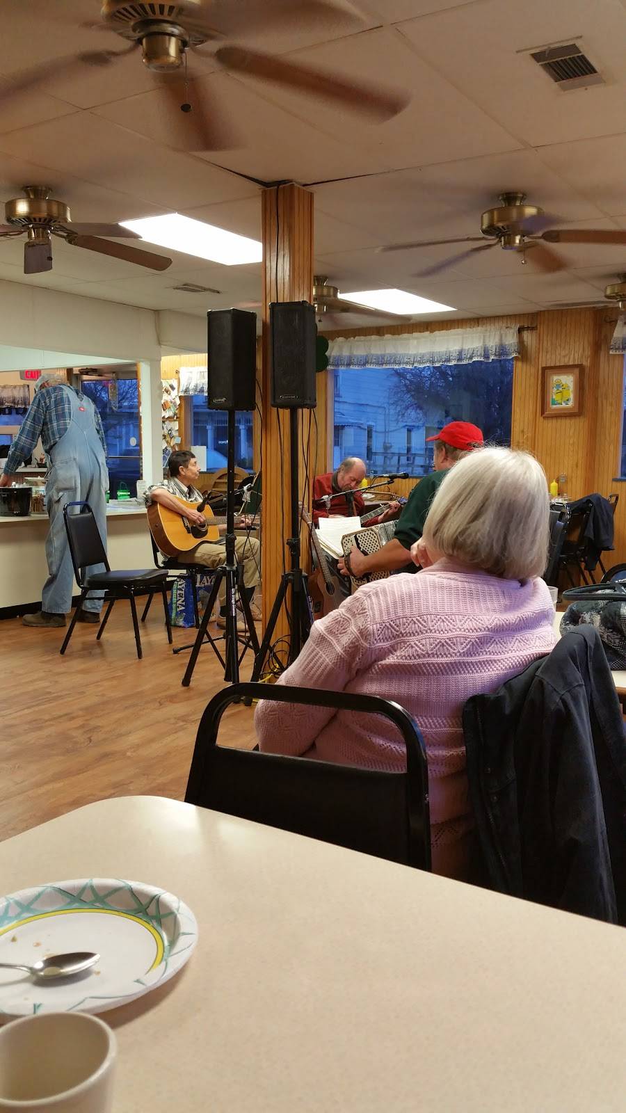 Johnstown Family Restaurant | restaurant | 65 W Coshocton St, Johnstown, OH 43031, USA | 7408178067 OR +1 740-817-8067