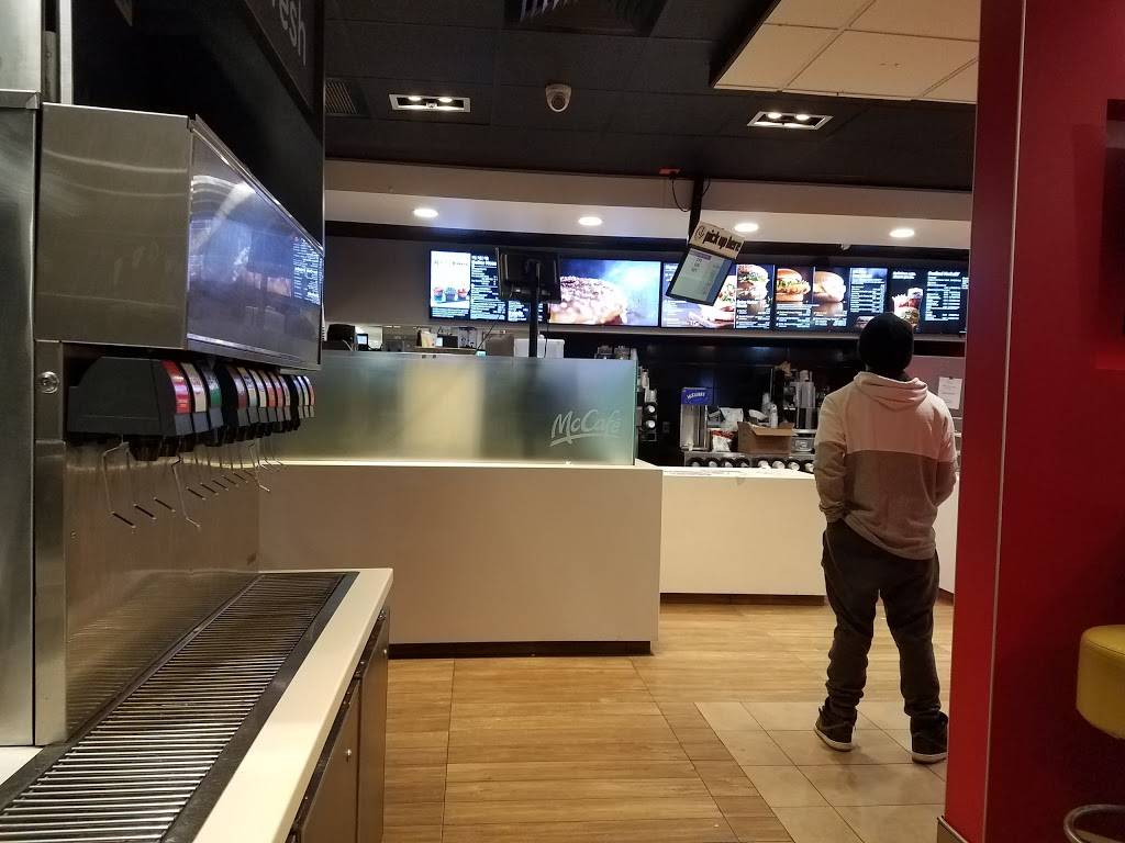 McDonalds | cafe | 595 Mill St, Worcester, MA 01603, USA | 5087548812 OR +1 508-754-8812