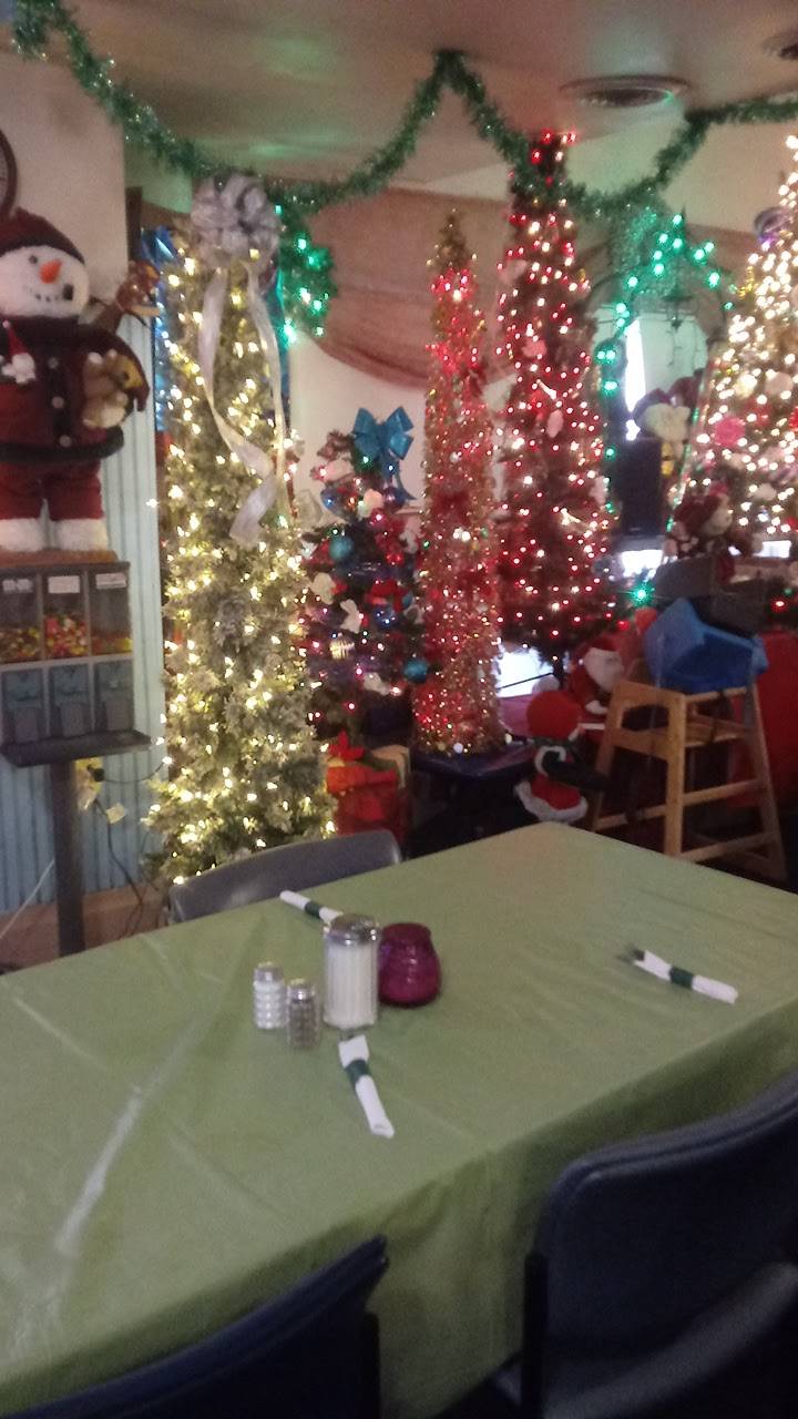 Lois Manns Restaurant | restaurant | 1904 S High St, Columbus, OH 43207, USA | 6144436910 OR +1 614-443-6910