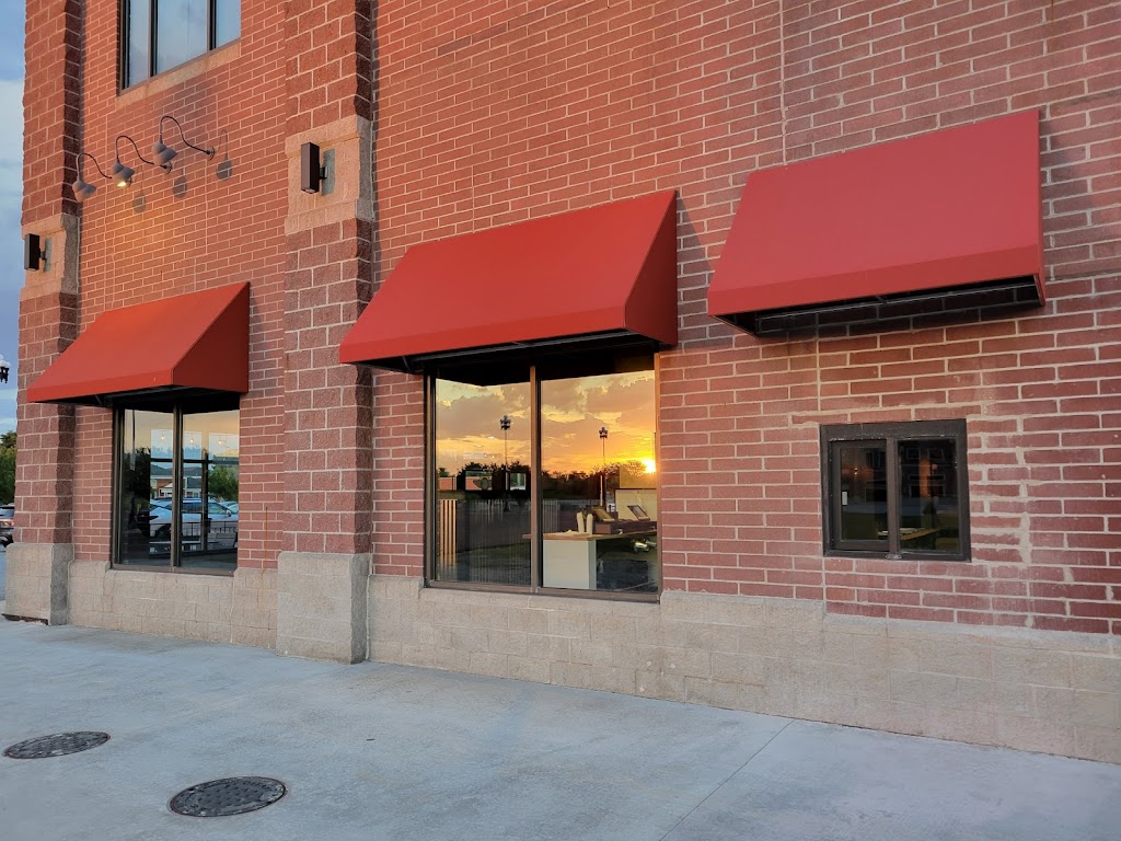 Bombers BBQ Crown Point | restaurant | 35 W 112th Ave, Crown Point, IN 46307, USA | 2196134444 OR +1 219-613-4444