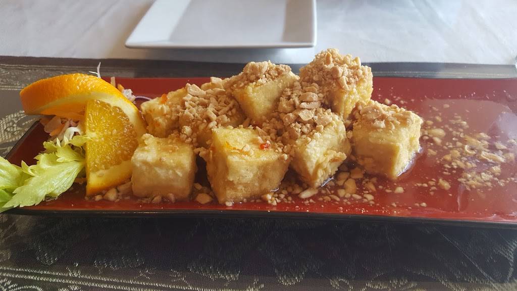 Thai Lanna | restaurant | 9655 E US Hwy 36 Ste I, Avon, IN 46123, USA | 3174263420 OR +1 317-426-3420