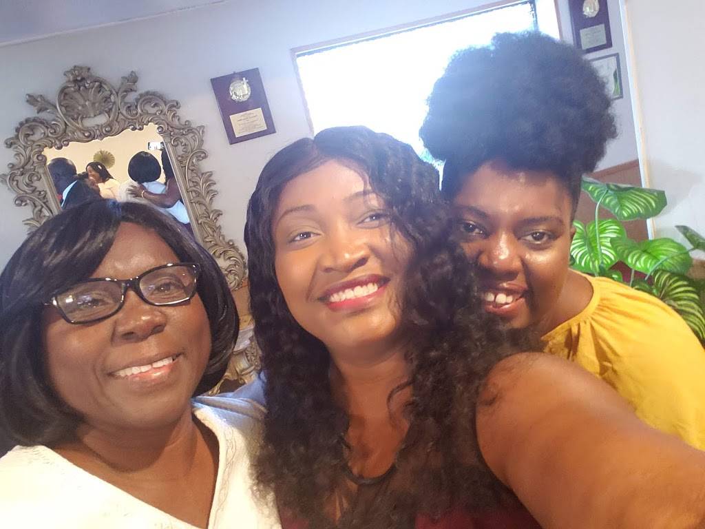 Sunshine Restaurant Partners | restaurant | 4969 FL-7, Fort Lauderdale, FL 33319, USA | 9547313074 OR +1 954-731-3074