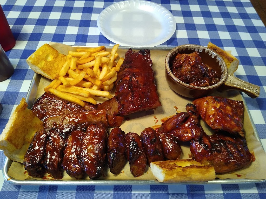 THE SUMMIT HOUSE OF BBQ | restaurant | 6312 S Harlem Ave, Summit, IL 60501, USA | 7085460257 OR +1 708-546-0257