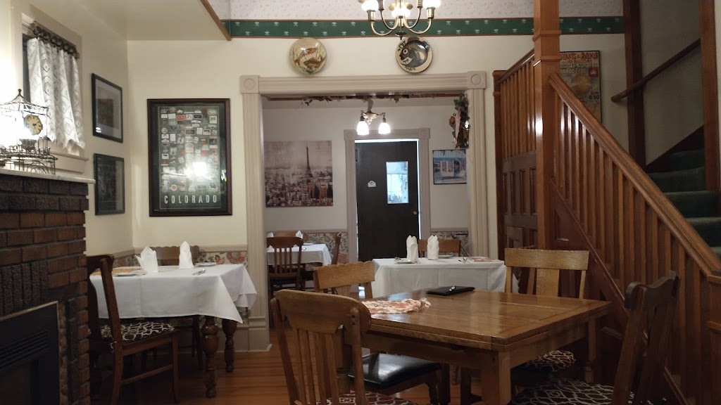 Le Petit Chablis | restaurant | 512 Royal Gorge Blvd, Cañon City, CO 81212, USA | 7192693333 OR +1 719-269-3333