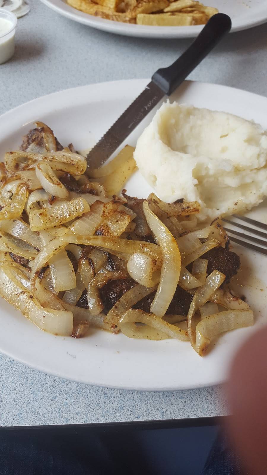 Iron Skillet | restaurant | 2605 Sylvania Mountain Road, Troy, PA 16947, USA | 5702974848 OR +1 570-297-4848