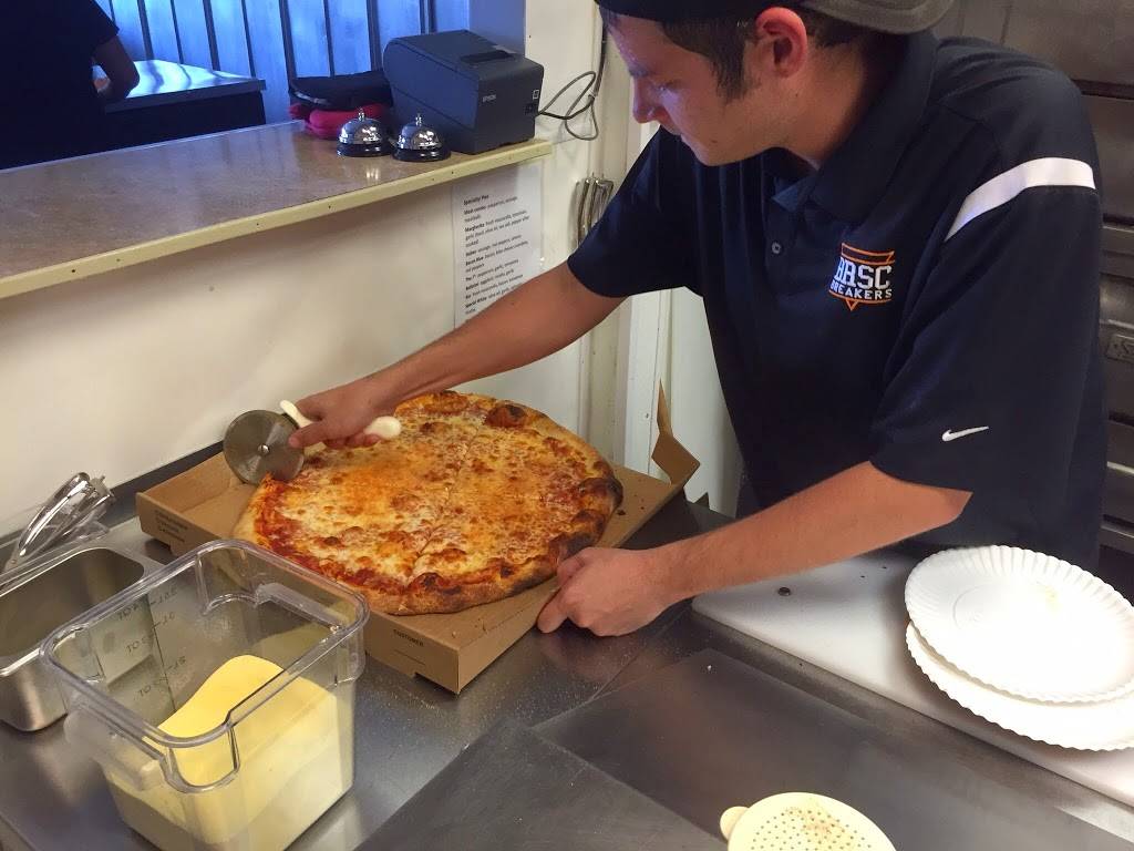 Oceanside Pizza | restaurant | 300 Ocean Ave #6, Melbourne Beach, FL 32951, USA | 3213124516 OR +1 321-312-4516