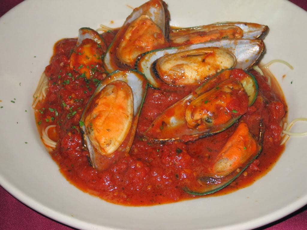 Villa Rosa Italian Restaurant & Grill | restaurant | 6010 Landmark Center Blvd, Greensboro, NC 27407, USA | 3362948688 OR +1 336-294-8688