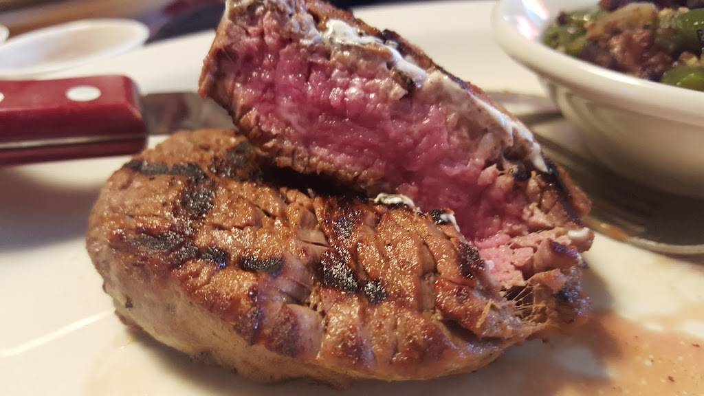 Texas Roadhouse | restaurant | 1290 N Kinzie Ave, Bradley, IL 60915, USA | 8159297427 OR +1 815-929-7427