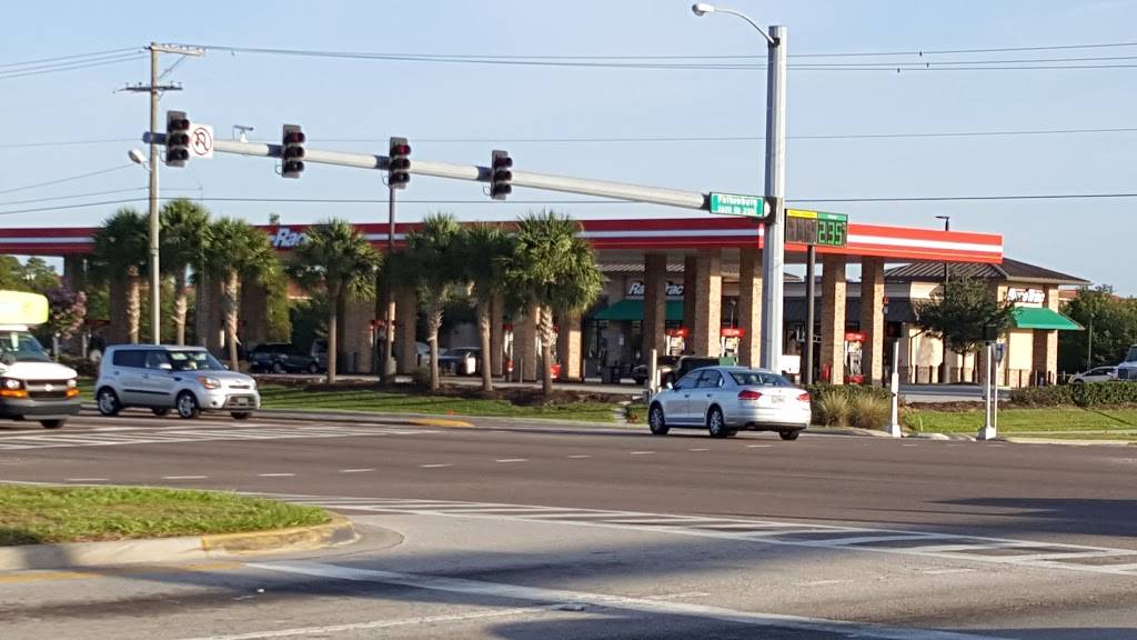 RaceTrac | cafe | 10324 Causeway Blvd, Tampa, FL 33619, USA | 8136210736 OR +1 813-621-0736