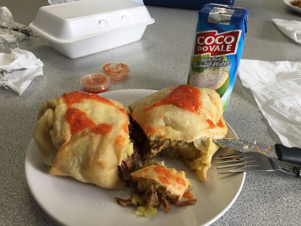 Ninas Tropical Island Caribbean Restaurant | restaurant | 20 Rivermede Rd, Concord, ON L4K 3N3, Canada | 9056698301 OR +1 905-669-8301