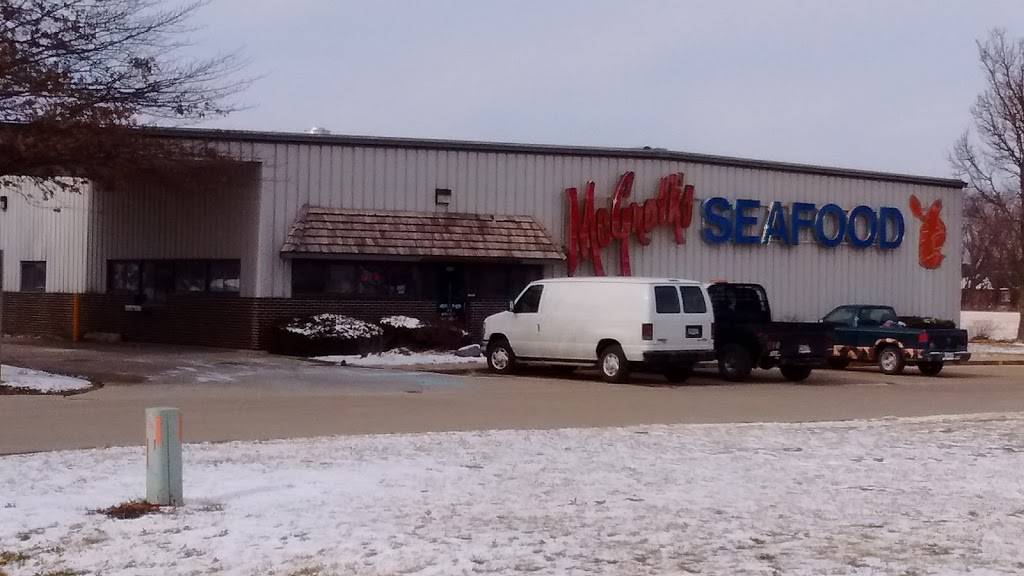 McGraths Seafood | restaurant | 1 Elizabeth Pl, Streator, IL 61364, USA | 8156722654 OR +1 815-672-2654