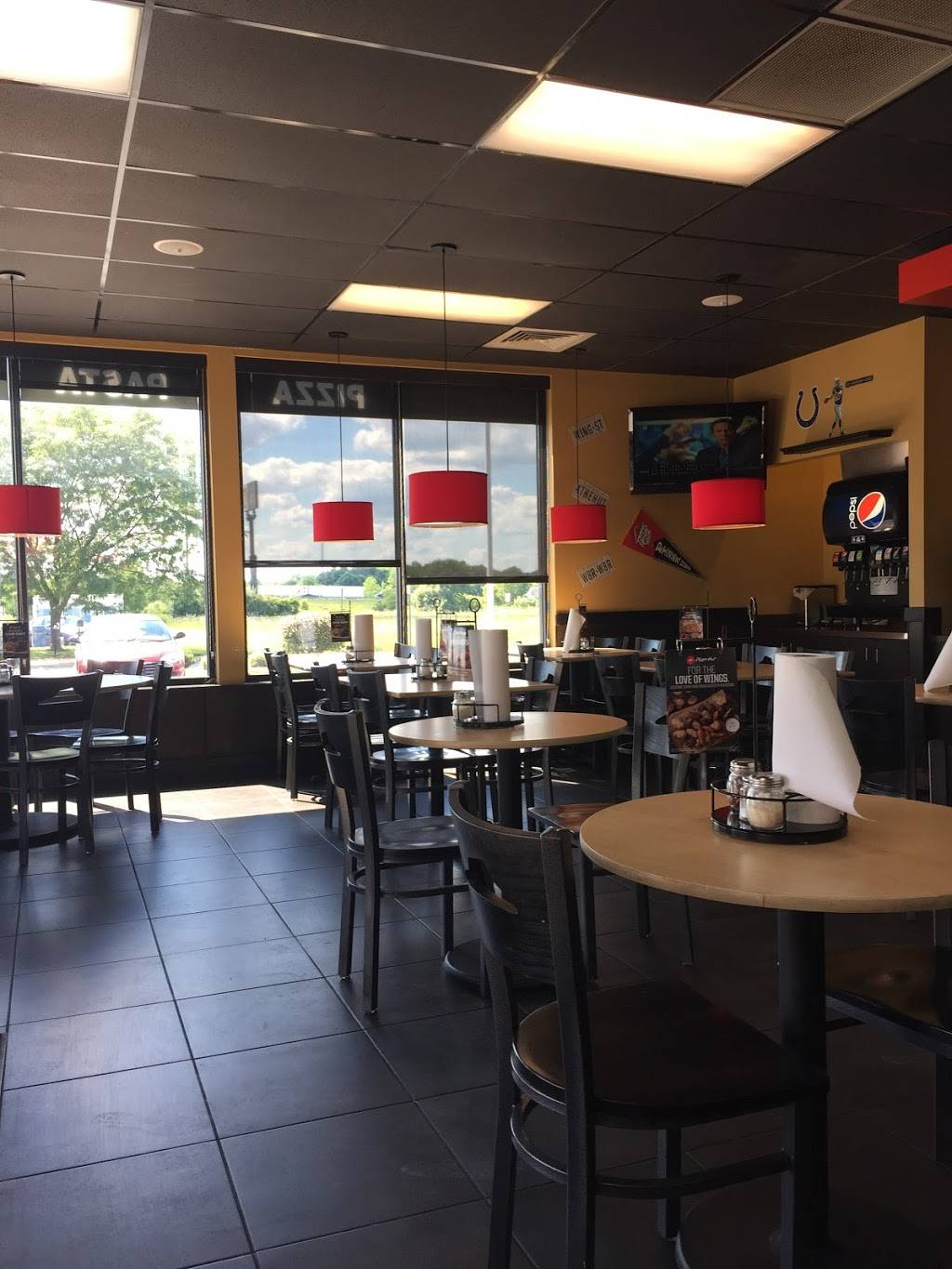 Pizza Hut | restaurant | 15150 W Commerce Rd Drive, Daleville, IN 47334, USA | 7653780279 OR +1 765-378-0279