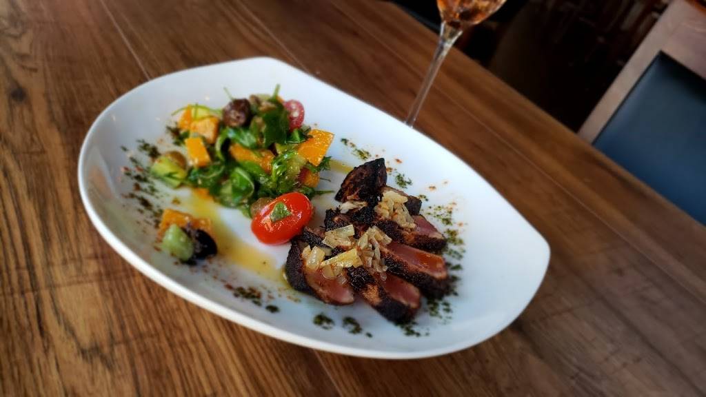 Vino Bistro | restaurant | 1605 Village Market Boulevard Southeast Suite 100, Leesburg, VA 20175, USA | 5712912520 OR +1 571-291-2520