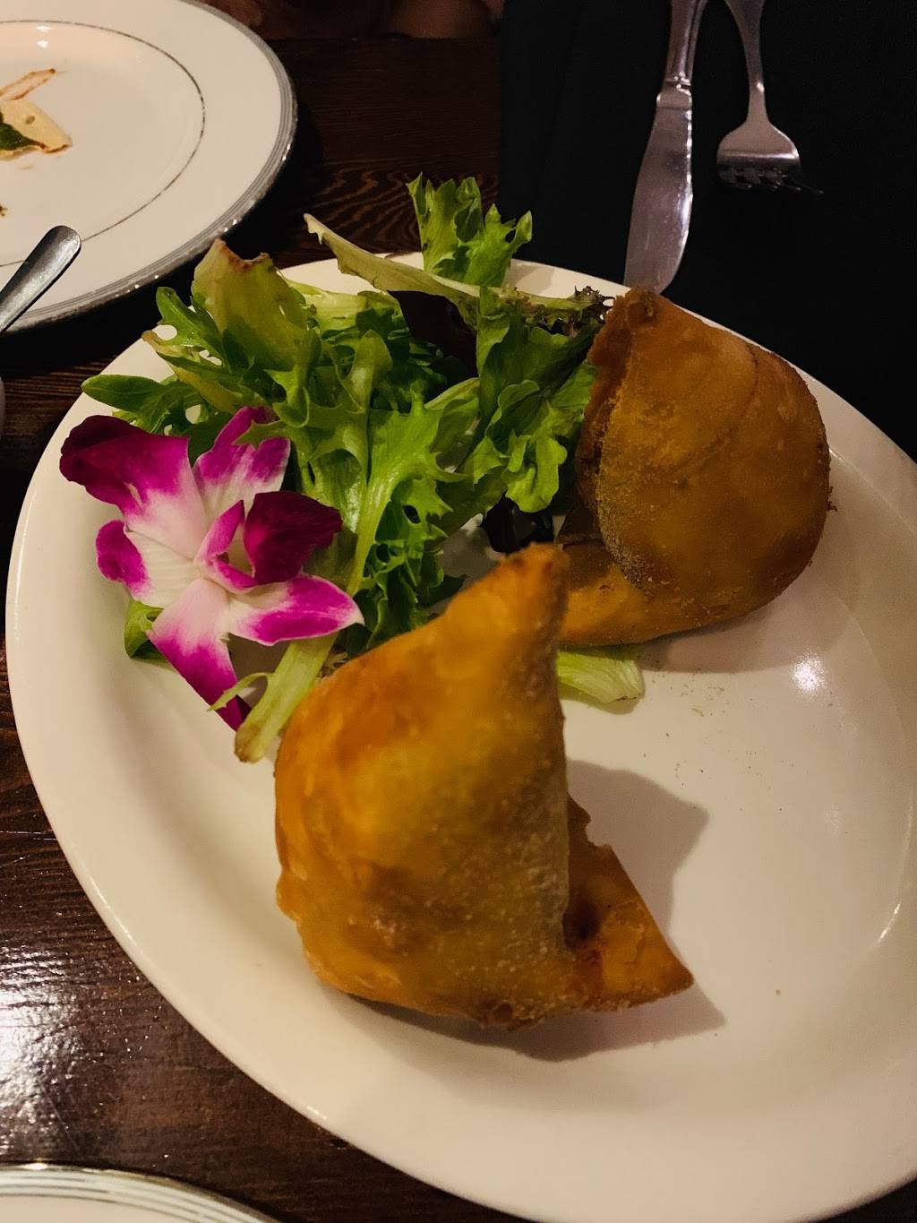 Downtown Dhaba | restaurant | 266 Center Ave, Westwood, NJ 07675, USA | 2016640123 OR +1 201-664-0123