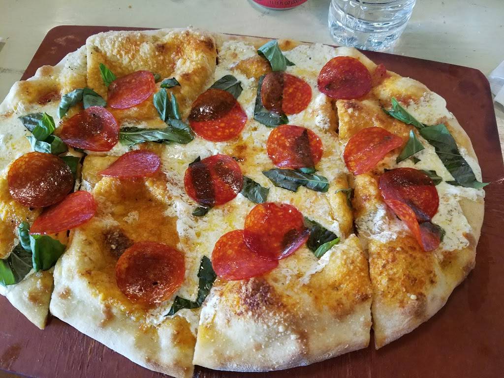 Mandolas Italian | restaurant | 4301 West William Cannon Drive DR E-1, Austin, TX 78749, USA | 5125242222 OR +1 512-524-2222