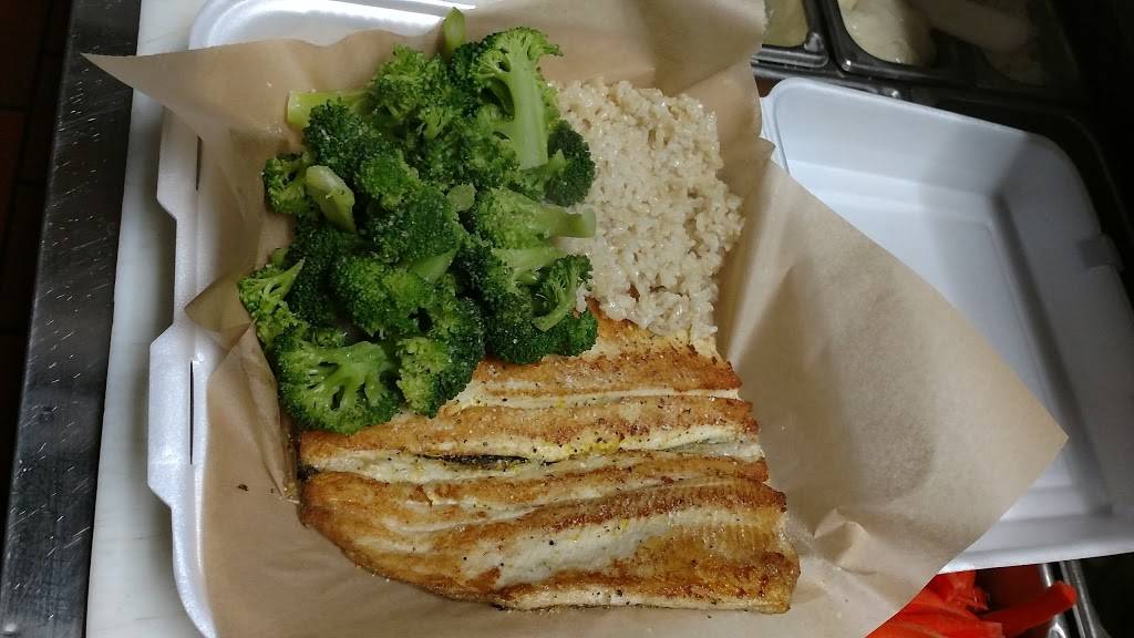 The Glass House Bar and Grill | restaurant | 5160 W Northern Ave, Glendale, AZ 85301, USA | 6235948021 OR +1 623-594-8021