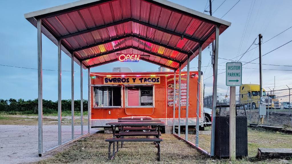 Taqueria Gallito | restaurant | 19201 TX-105, Montgomery, TX 77356, USA | 9363332124 OR +1 936-333-2124